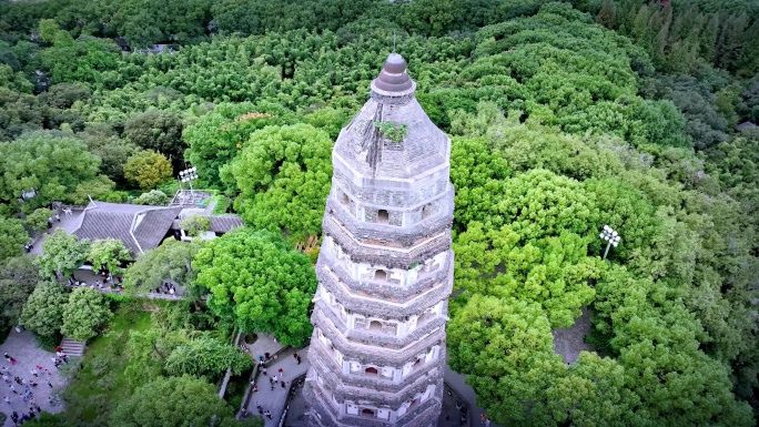 航拍苏州虎丘塔