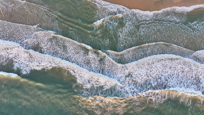 福建漳州东山岛金銮湾日出海浪风光