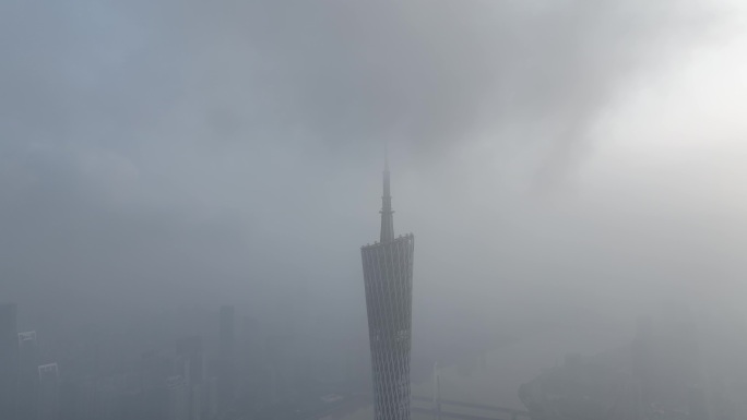 广州塔云雾清晨阳光雨后天气日出极端天气