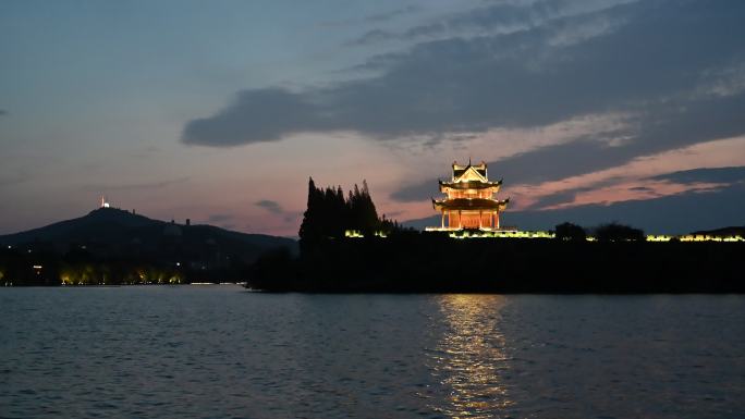 襄阳古城护城河仲宣楼晚霞城市风光自然风景