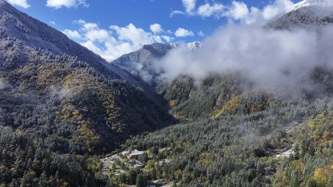 高山秋景雪景晨雾航拍