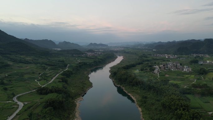 青山绿水河流村落航拍