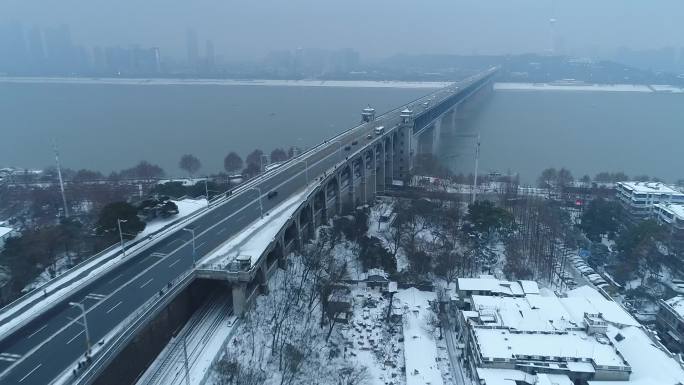 武汉长江大桥雪景航拍