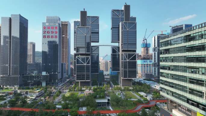 航拍深圳地标现代高楼大疆空中之城办公楼