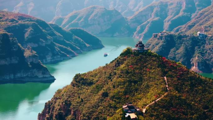 航拍济源黄河三峡景区秋色