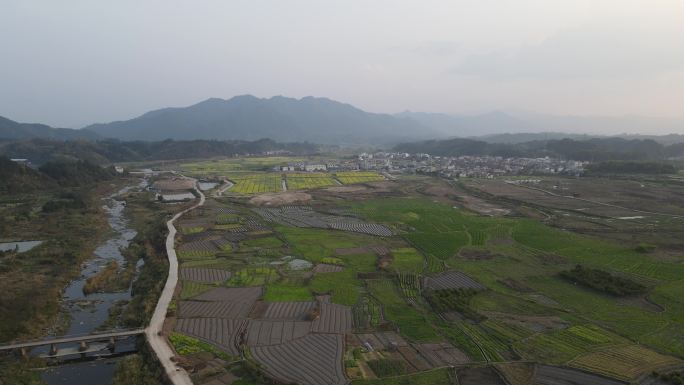 湖南农田村庄