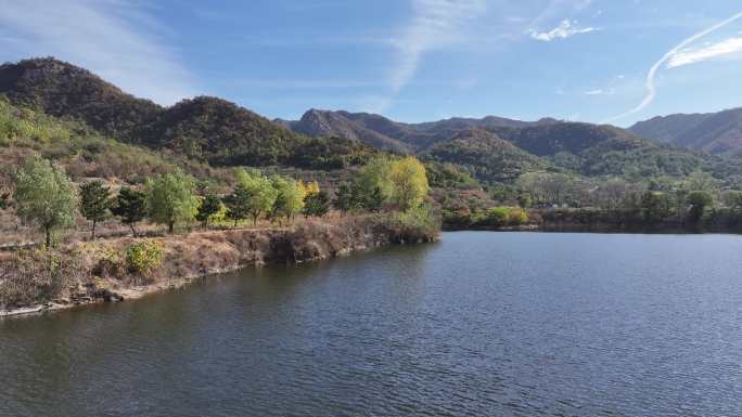 航拍威海市环翠区里口山水库秋季风景