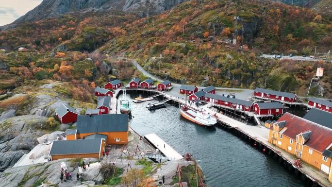 鸟瞰挪威罗弗敦的秋天