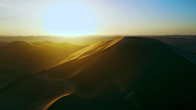 夕阳沙漠大景航拍-沙漠沙山落日浩瀚沙海