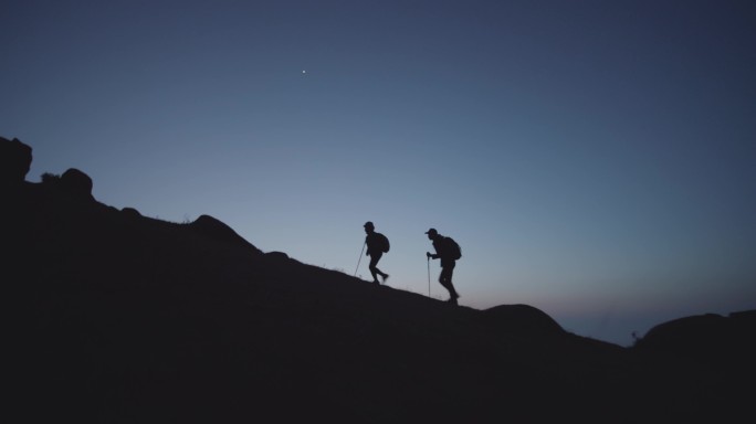 登山 攀登 人物 剪影