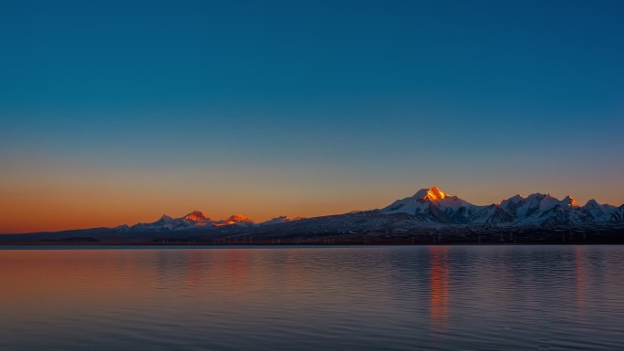 希夏邦马 佩轱措 日照金山 日转夜8k