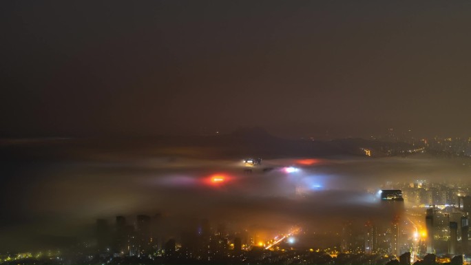 青岛崂山区夜景平流雾