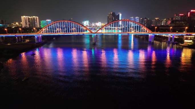 南宁市城中河邕江上的桃源大桥
