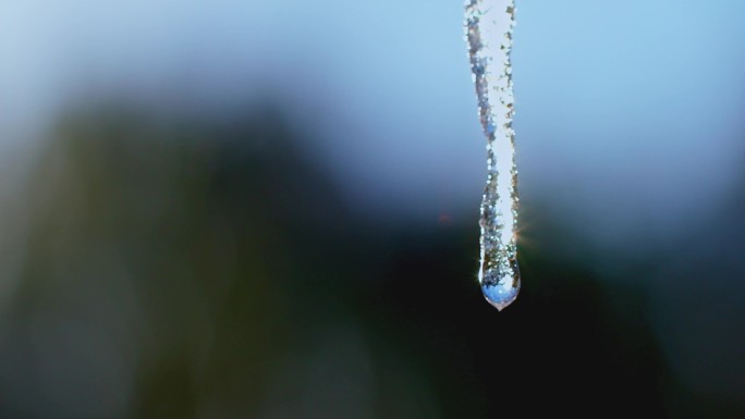 晶莹剔透冰雪融化-冰挂水珠水滴特写