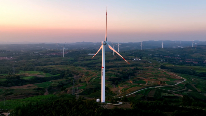 航拍国家能源集团风力发电机