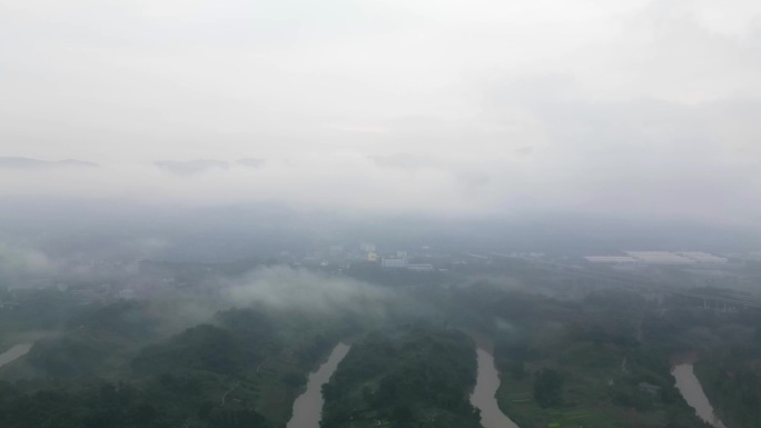 大雾中的城市延时航拍（重庆北碚）6