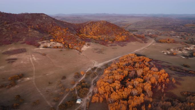 4K航拍乌兰布统景区坝上五彩山风光