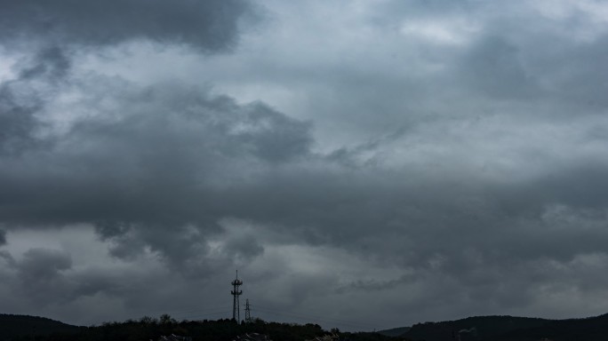 阴雨天气乌云密布天空实拍