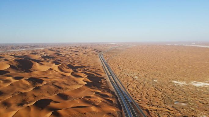 浩瀚沙漠-戈壁荒漠公路大景航拍