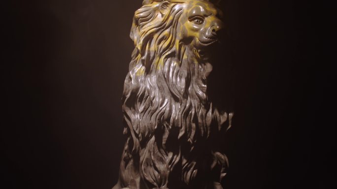雕刻艺术品狮子