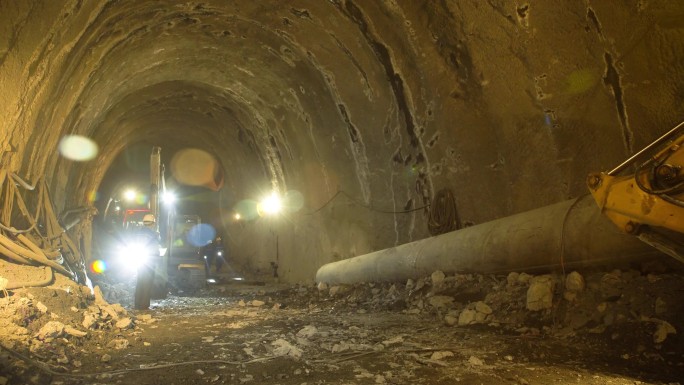 天眼 青藏铁路 基础建设