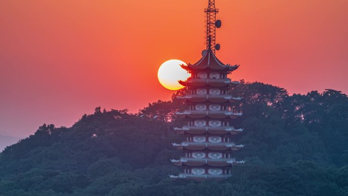 益阳会龙山幸福塔日落