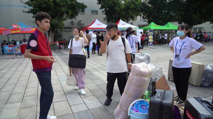 校园 大学生报道 深圳 环境 深职大