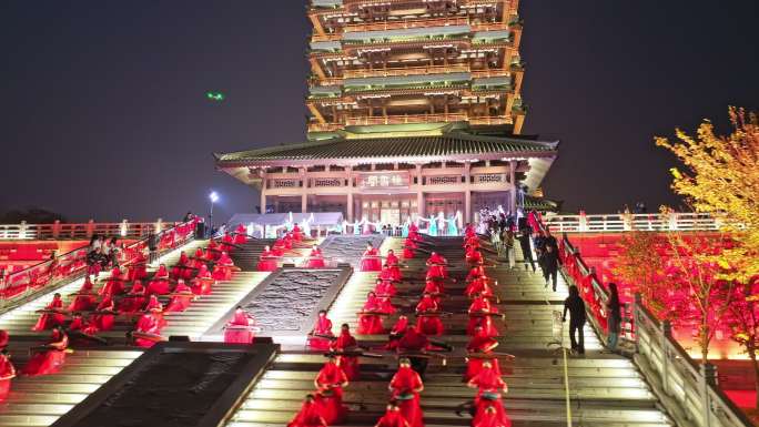 航拍淄博齐盛湖海岱楼表演夜景