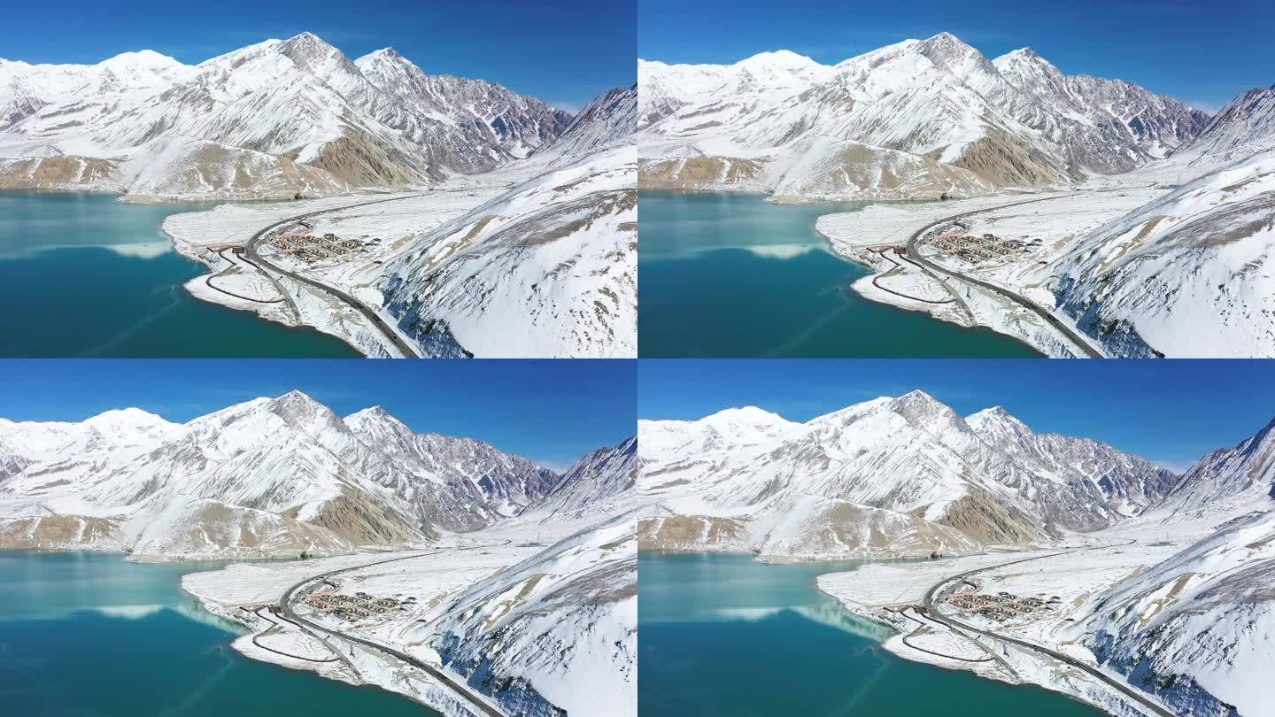 新疆帕米尔高原布伦口白沙湖和雪山航拍风光