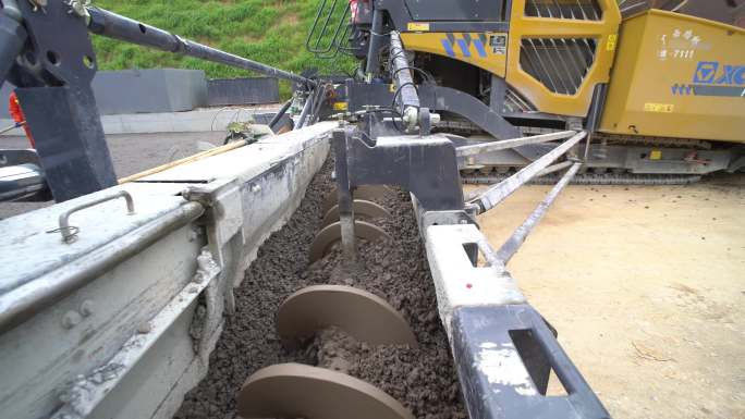 高速公路水泥混凝土路面施工