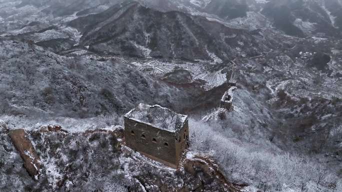 河北唐山迁西青山关长城雪景