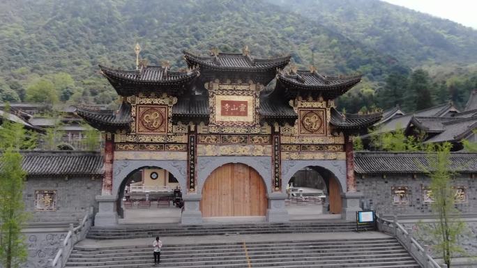 大凉山 西昌 灵山寺 寺庙大门 山下寺庙