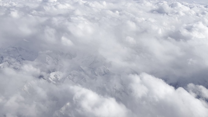 坐飞机拍摄云海221
