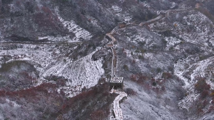 河北唐山迁西青山关长城雪景