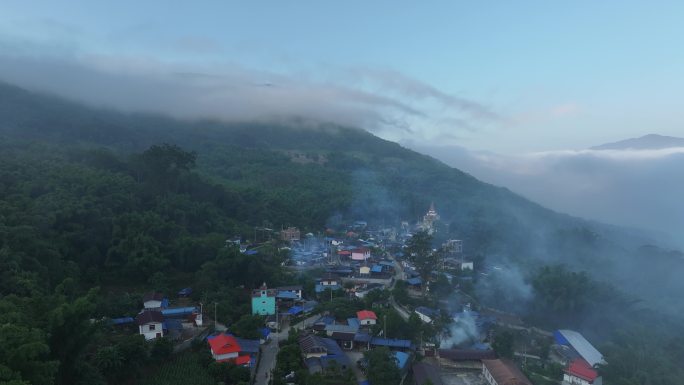 云南省瑞丽市畹町镇回环村