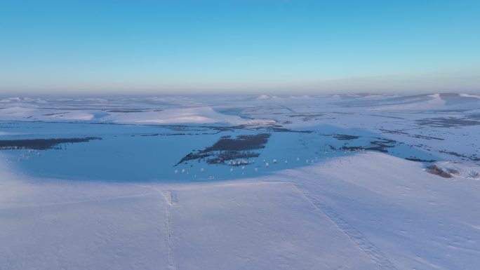 北方山区丘陵雪野风光