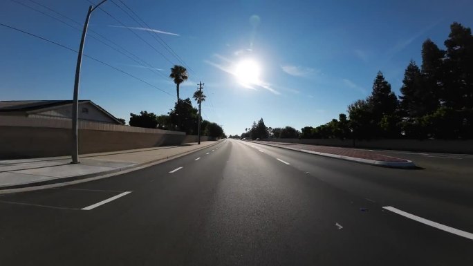 贝克斯菲尔德日落城市景观02后视图驾驶牌照加州美国超宽