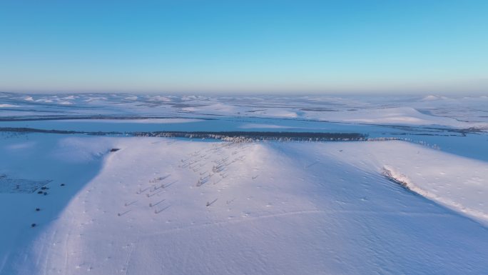 大兴安岭丘陵雪野风光