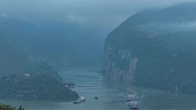 8K震撼长江起点瞿塘峡峡谷航运延时