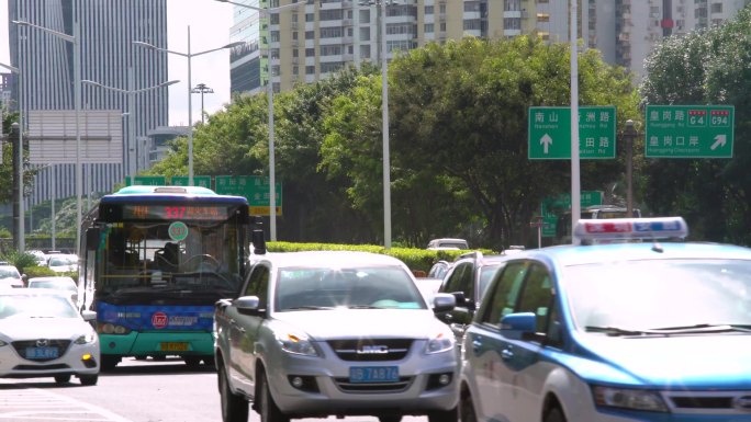 基础建设 铺路搭桥 工程建设