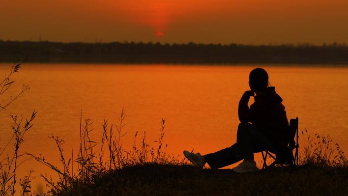 湖畔夕阳剪影 欣赏落日 夕阳唯美剪影