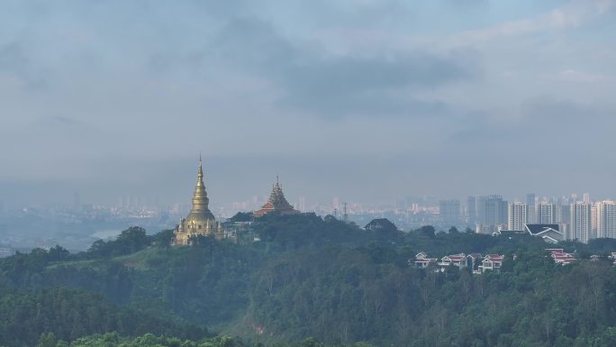 瑞丽市傣王宫和城市高楼