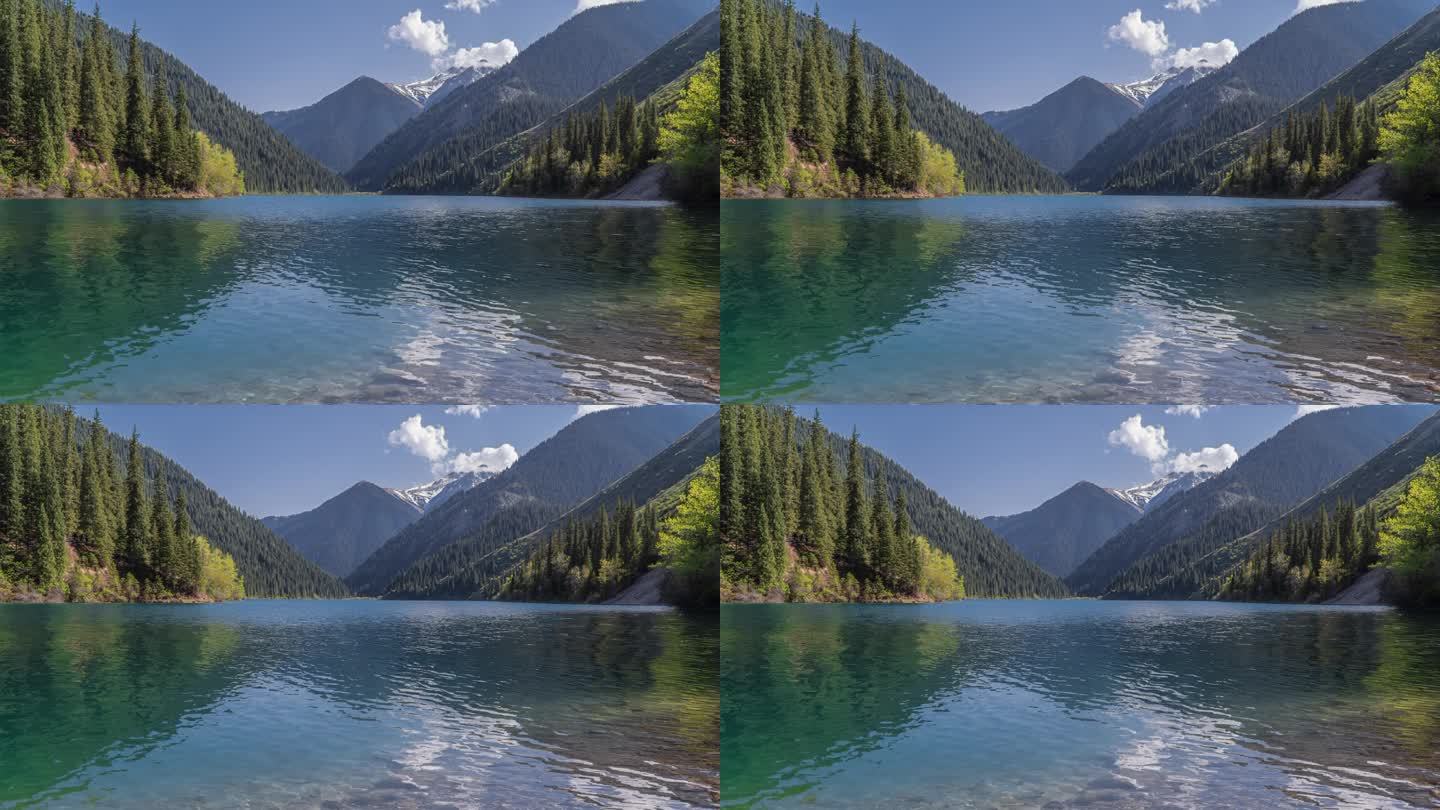 科尔赛湖，哈萨克斯坦。深山湖。美丽的山地自然景观。蓝色的科尔赛湖。自然保护区全景。