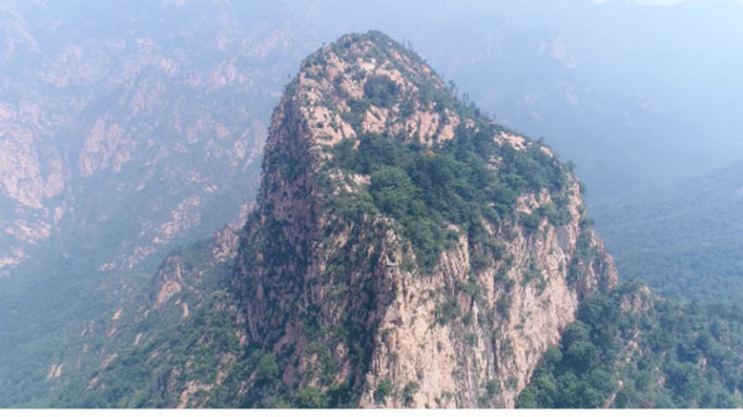 背牛山航拍 登山行者 背包客 探险 登山