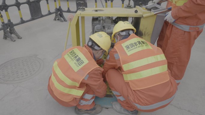 市政施工 换井盖 窨井盖 城市道路