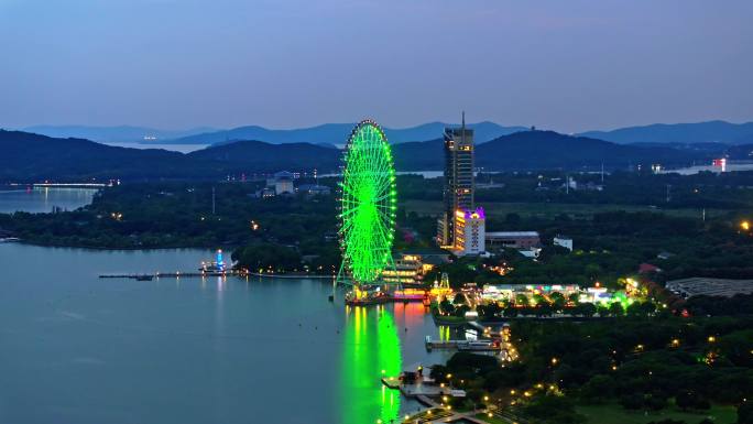 中国江苏无锡太湖之星游览园摩天轮航拍