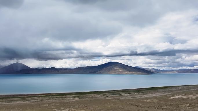 航拍西藏佩枯错湖