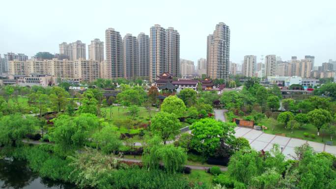 4k温州平阳县凤湖主题公园城市航拍空镜