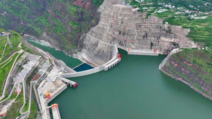 白鹤滩水电站大坝蓄水后 白鹤滩水电站