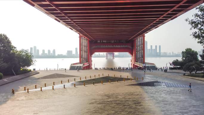湖北武汉鹦鹉洲汉阳桥梁主题公园延时摄影